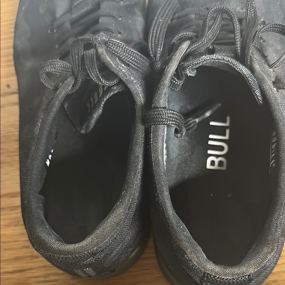 Women’s 8.5 Nobull in good condition - Picture 4 of 4